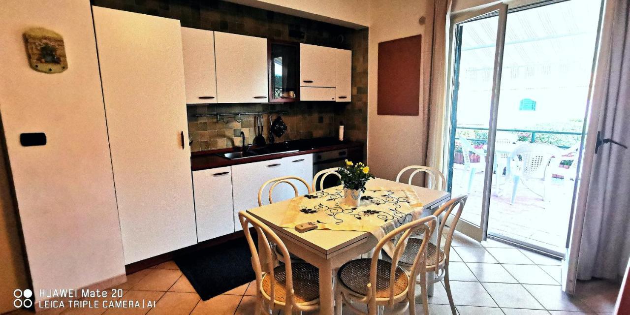 Ferienwohnung Sea Garden, Fronte Mare Con Piscina Mascali Exterior foto