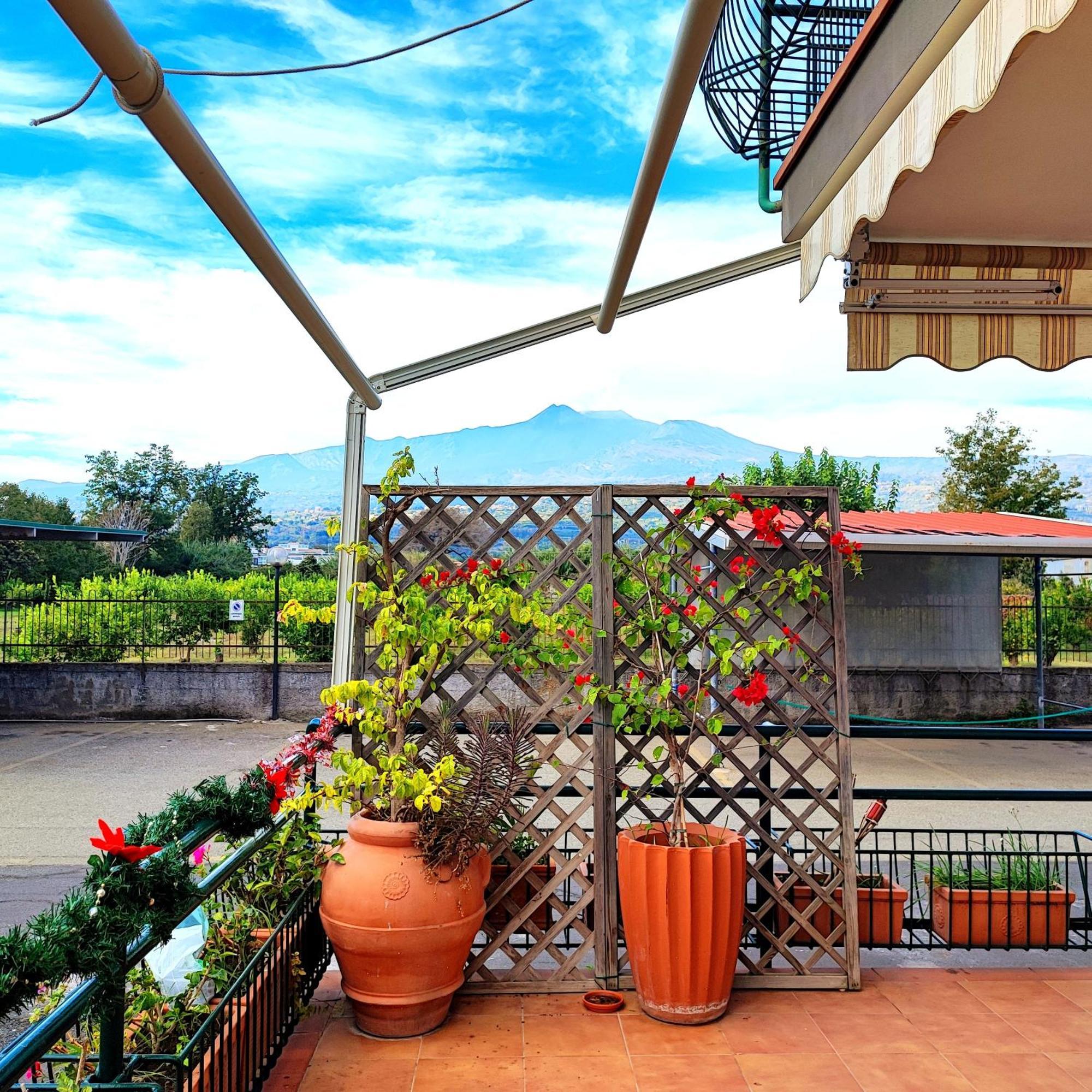 Ferienwohnung Sea Garden, Fronte Mare Con Piscina Mascali Exterior foto