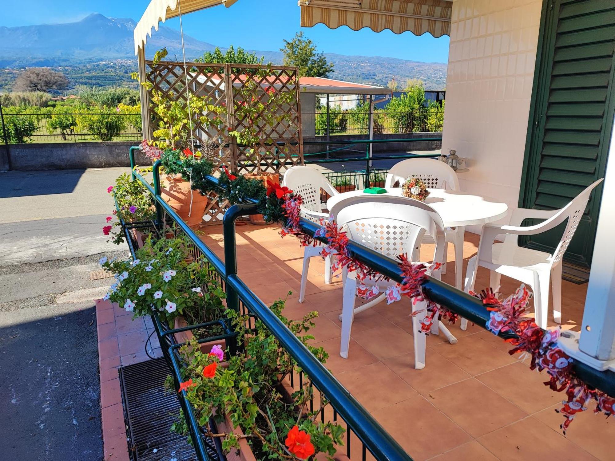 Ferienwohnung Sea Garden, Fronte Mare Con Piscina Mascali Exterior foto